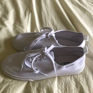 White Sneakers (NWOT)